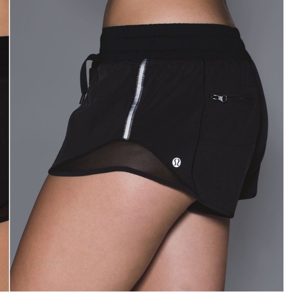Hotty Hot Shorts, Size 4, Black - Picture 1 of 10